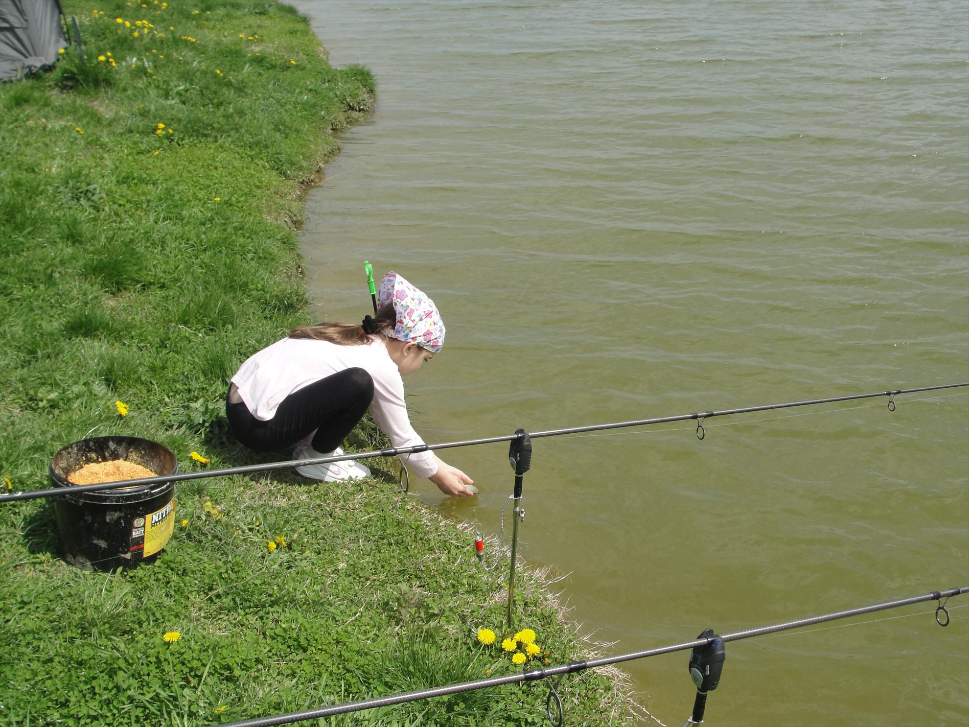 Floarea Popestiului 20 - 20 apr. - dsc095881.JPG